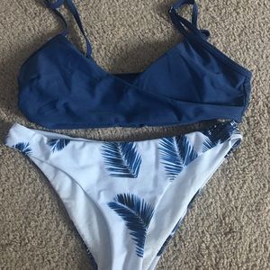 SIZE SMALL BIKINI